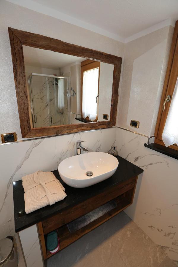Suite Del Villaggio Sarre Dış mekan fotoğraf