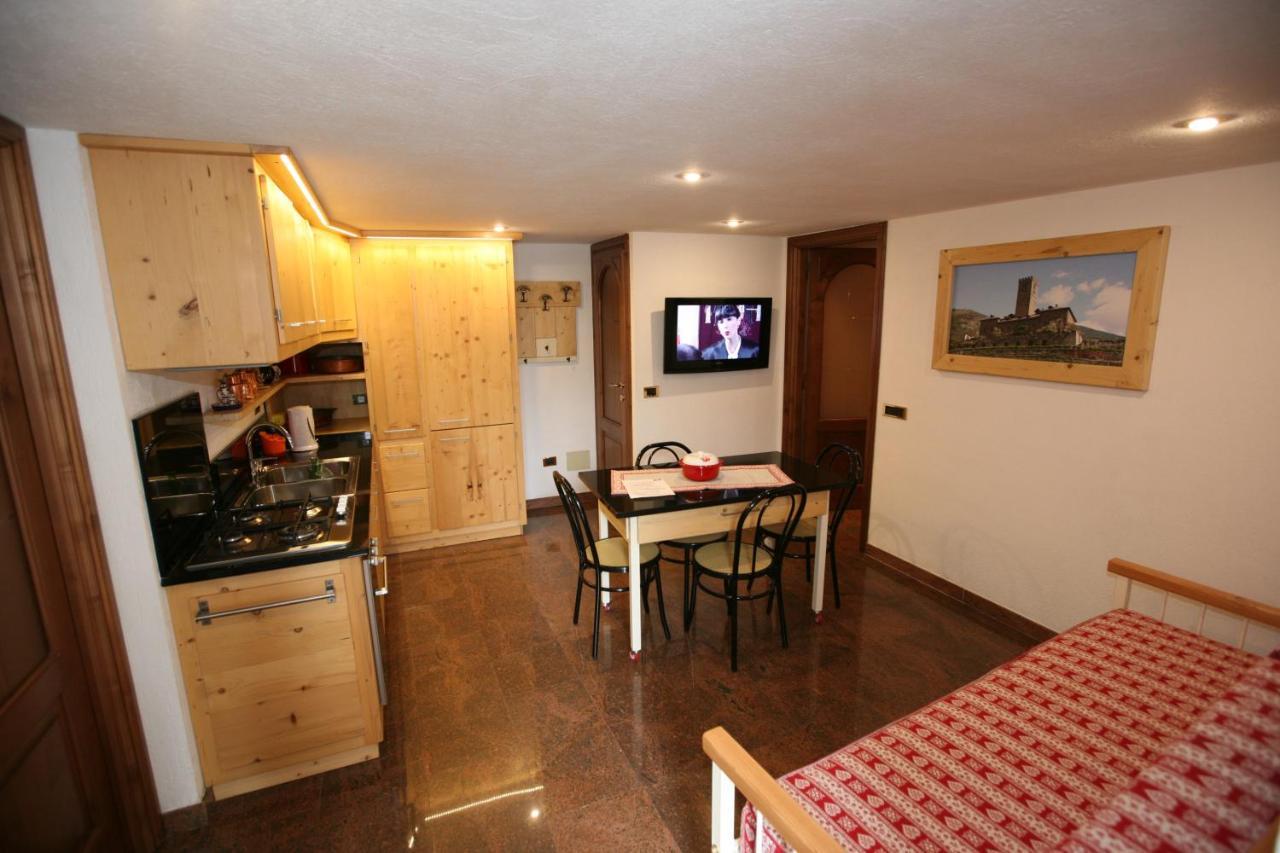 Suite Del Villaggio Sarre Dış mekan fotoğraf