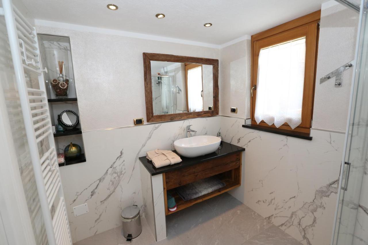 Suite Del Villaggio Sarre Dış mekan fotoğraf