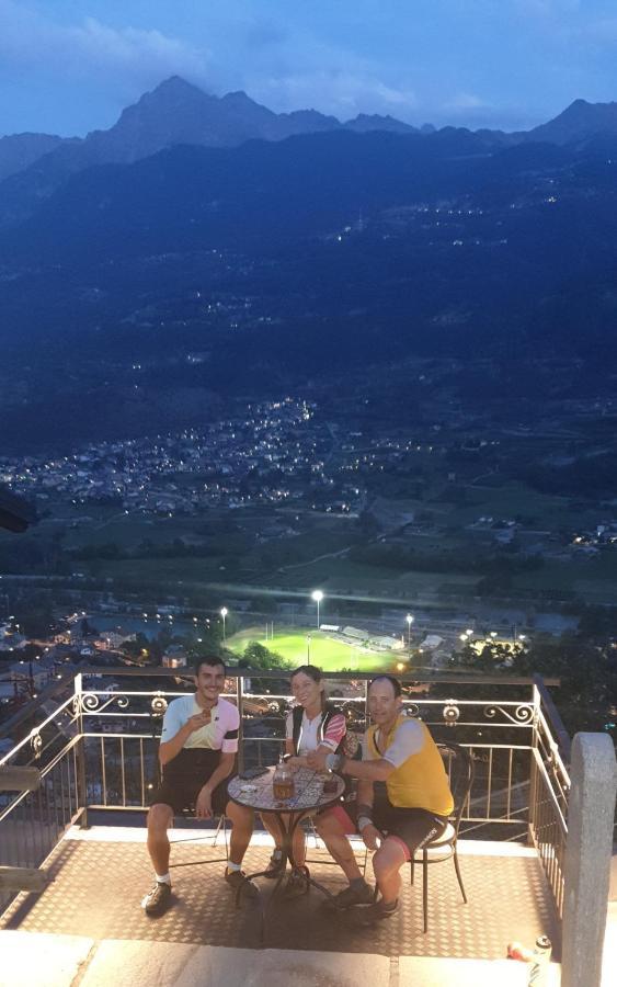Suite Del Villaggio Sarre Dış mekan fotoğraf
